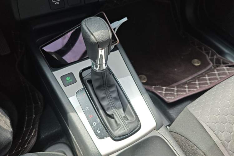 Used Honda Fit 2023 1.5L CVT Trend Edition Gear Lever