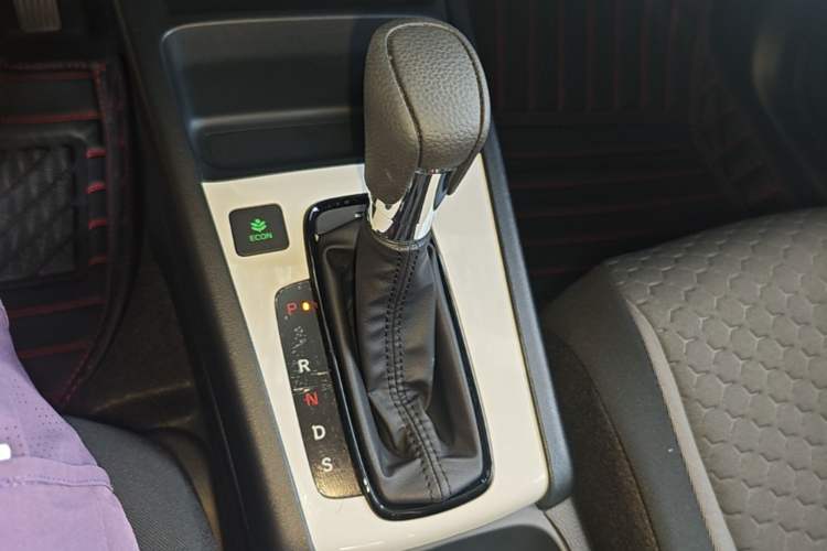 Used Honda Fit 2023 1.5L CVT Trend Edition Gear Lever