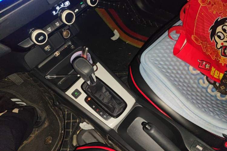 Used Honda Fit 2023 1.5L CVT Trend Edition Gear Lever