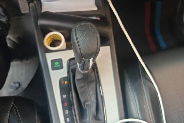 Used Honda Fit 2023 1.5L CVT Trend Edition Gear Lever