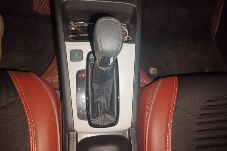 Used Honda Fit 2023 1.5L CVT Trend Edition Gear Lever