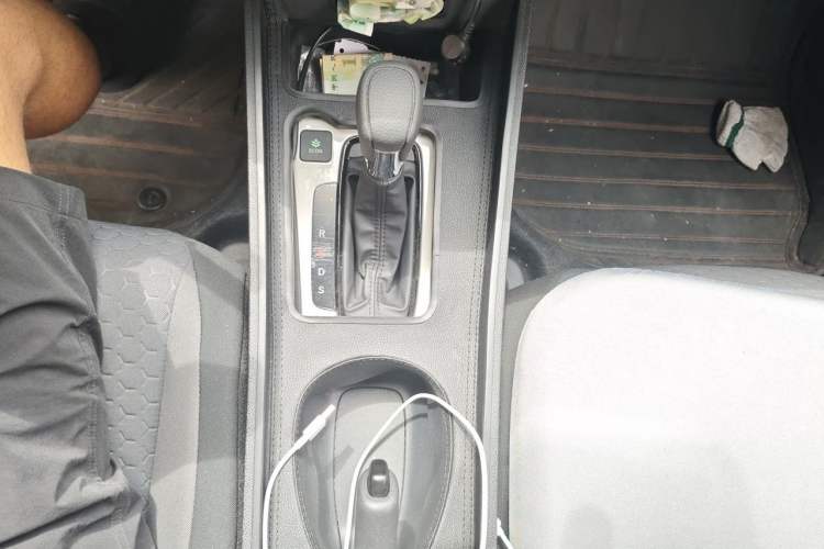 Used Honda Fit 2023 1.5L CVT Trend Edition Gear Lever