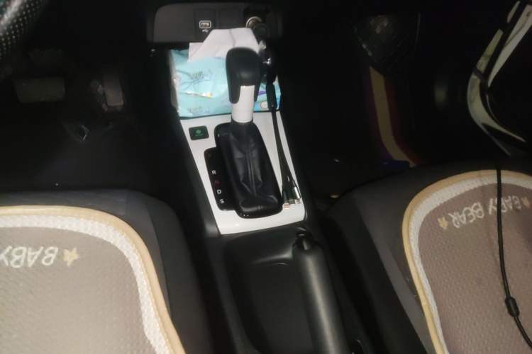 Used Honda Fit 2023 1.5L CVT Trend Edition Gear Lever
