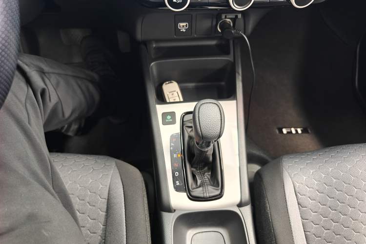 Used Honda Fit 2023 1.5L CVT Trend Edition Gear Lever