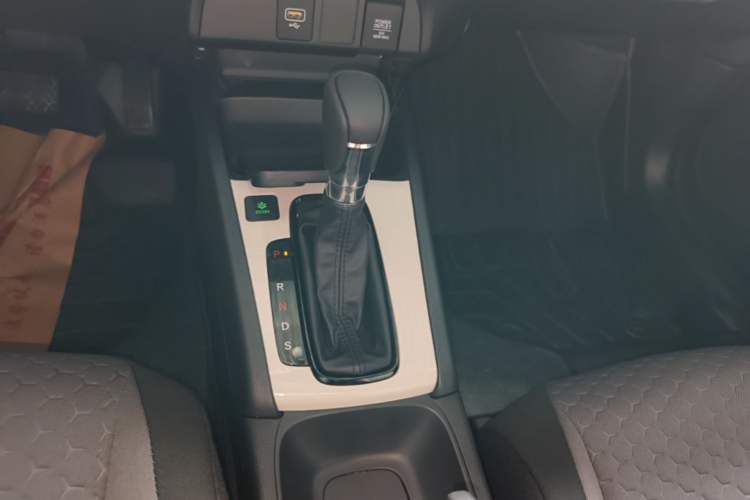 Used Honda Fit 2023 1.5L CVT Trend Edition Gear Lever