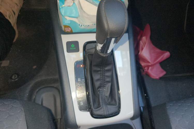 Used Honda Fit 2023 1.5L CVT Trend Edition Gear Lever