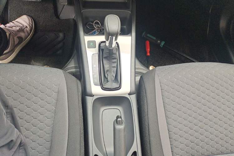 Used Honda Fit 2023 1.5L CVT Trend Edition Gear Lever
