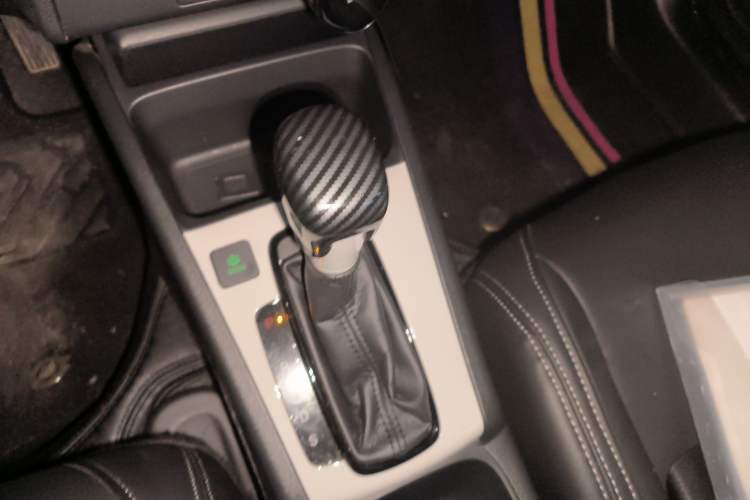Used Honda Fit 2023 1.5L CVT Trend Edition Gear Lever