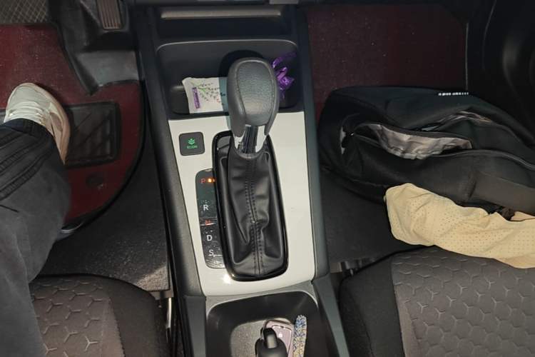 Used Honda Fit 2023 1.5L CVT Trend Edition Gear Lever