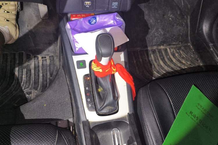 Used Honda Fit 2023 1.5L CVT Trend Edition Gear Lever