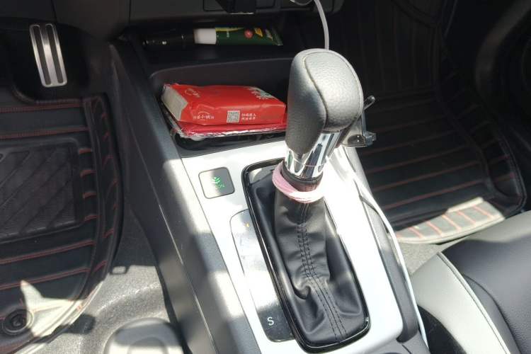 Used Honda Fit 2023 1.5L CVT Trendy Sports Edition Gear Lever
