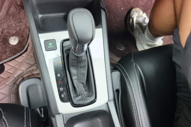 Used Honda Fit 2023 1.5L CVT Trend Edition Gear Lever