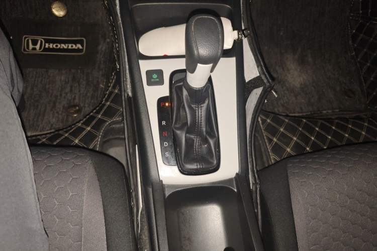 Used Honda Fit 2023 1.5L CVT Trend Edition Gear Lever