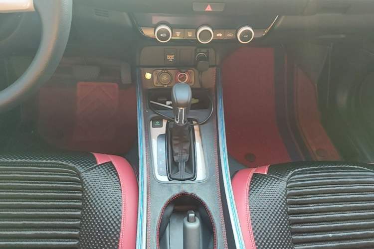 Used Honda Fit 2023 1.5L CVT Trend Edition Gear Lever