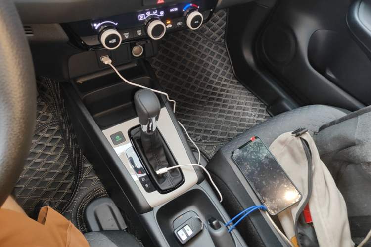 Used Honda Fit 2023 1.5L CVT Trend Edition Gear Lever