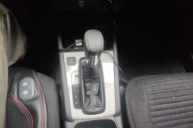 Used Honda Fit 2023 1.5L CVT Trend Edition Gear Lever