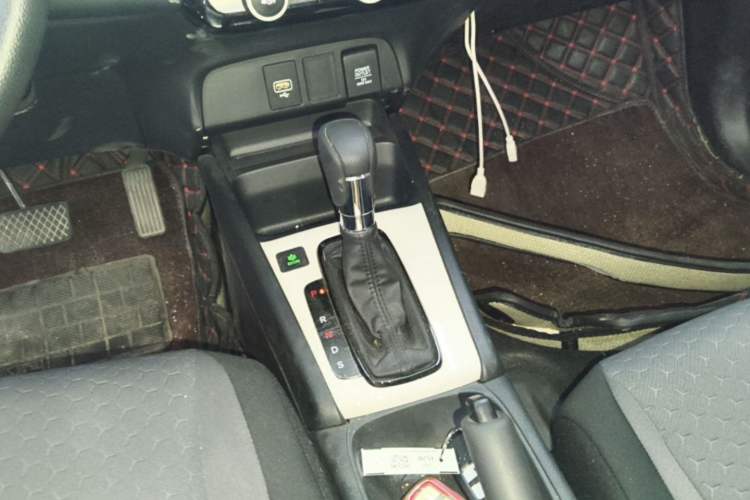 Used Honda Fit 2023 1.5L CVT Trend Edition Gear Lever