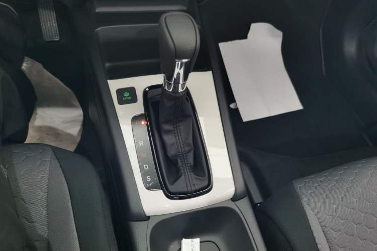 Used Honda Fit 2023 1.5L CVT Trend Edition Gear Lever