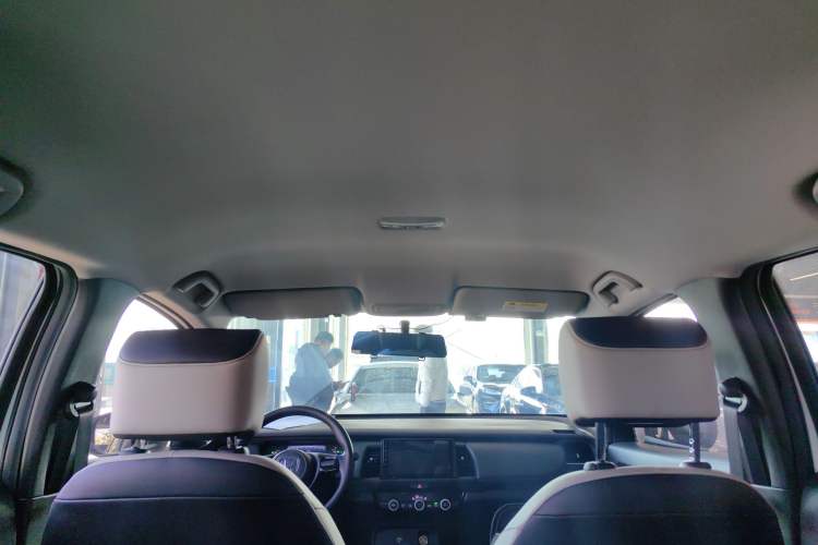 Used Honda Fit 2023 1.5L CVT Trendy Sports Edition Headliner