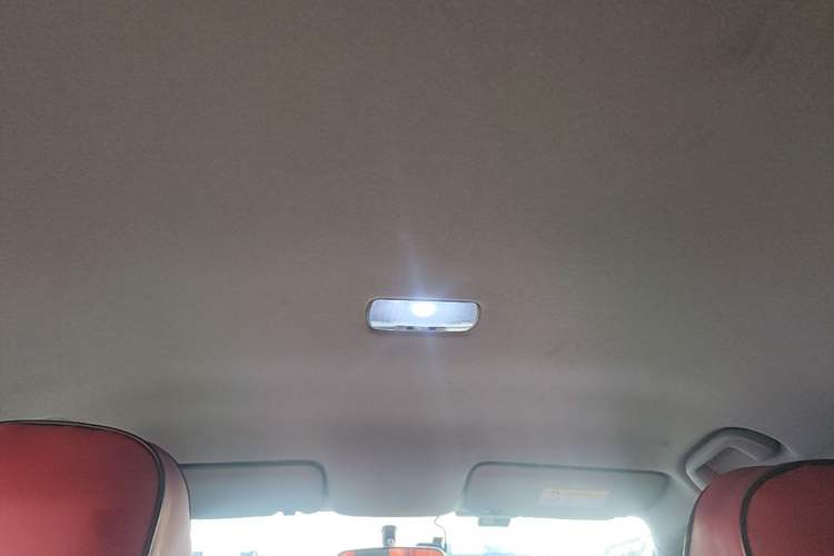 Used Honda Fit 2023 1.5L CVT Trend Edition Headliner