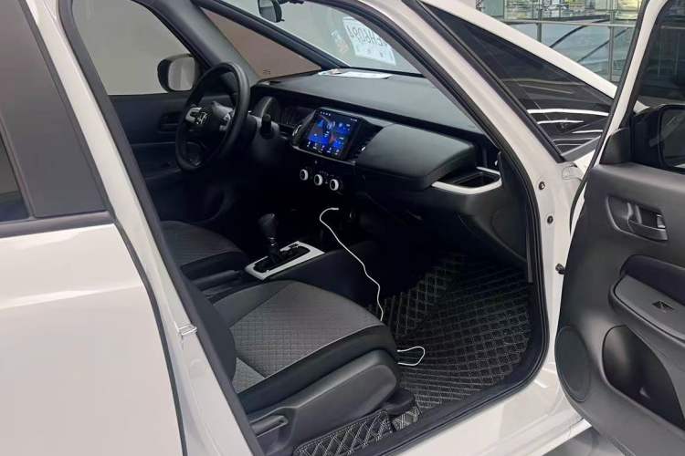 Used Honda Fit 2023 1.5L CVT Trend Edition Interior 5