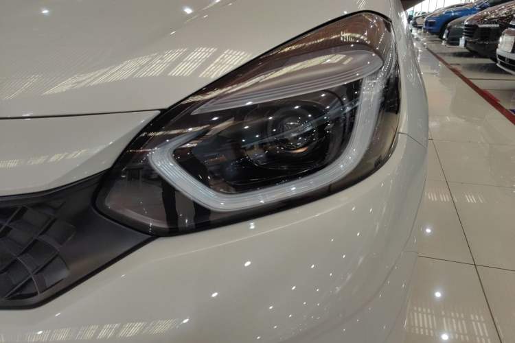 Used Honda Fit 2023 1.5L CVT Trendy Runner Pro Edition Left Front Headlight