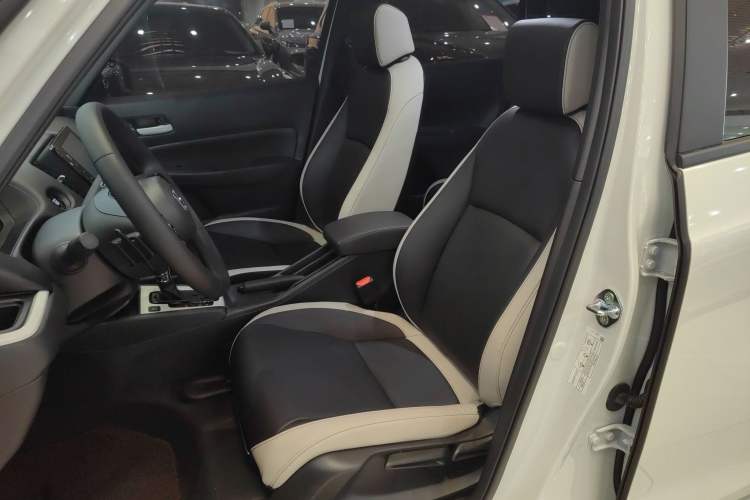 Used Honda Fit 2023 1.5L CVT Trendy Runner Pro Edition Left Front Seat