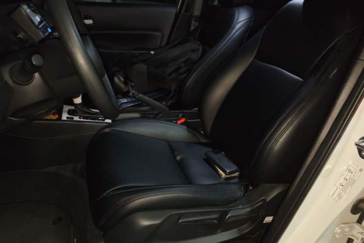 Used Honda Fit 2023 1.5L CVT Trend Edition Left Front Seat