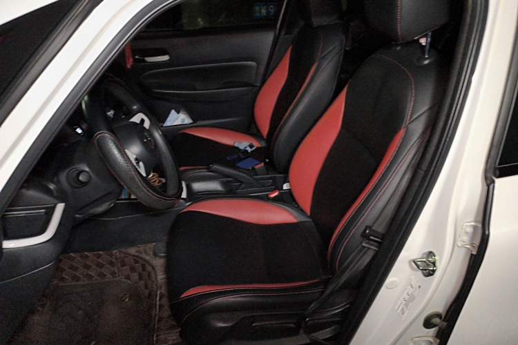 Used Honda Fit 2023 1.5L CVT Trend Edition Left Front Seat