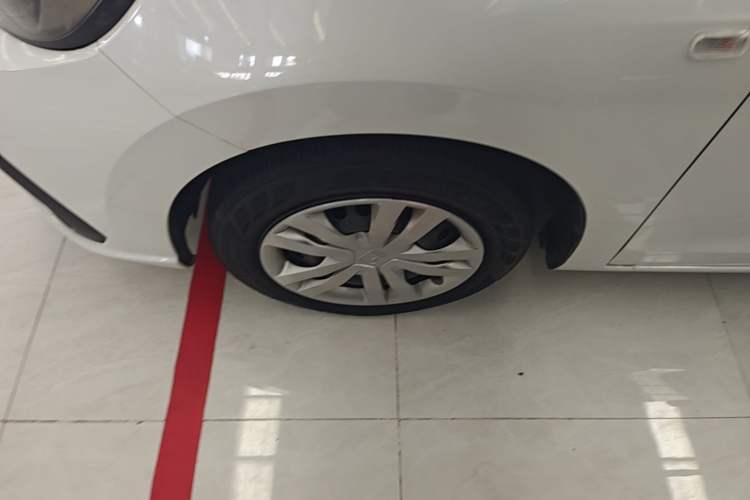Used Honda Fit 2023 1.5L CVT Trend Edition Left Front Wheel Hub