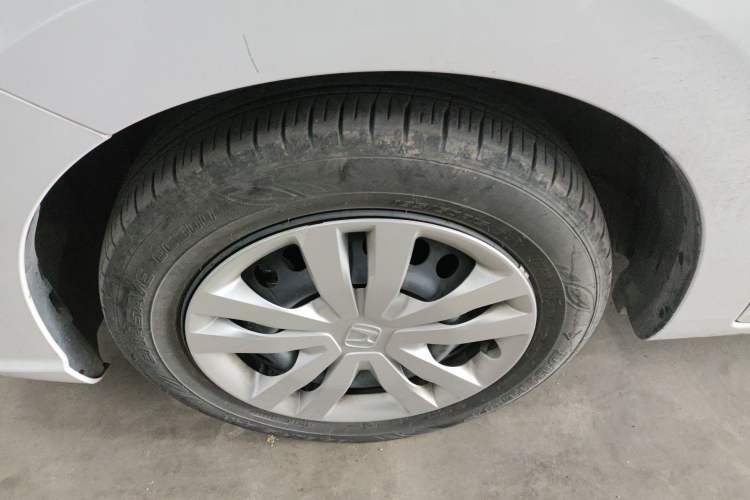 Used Honda Fit 2023 1.5L CVT Trend Edition Left Front Wheel Hub