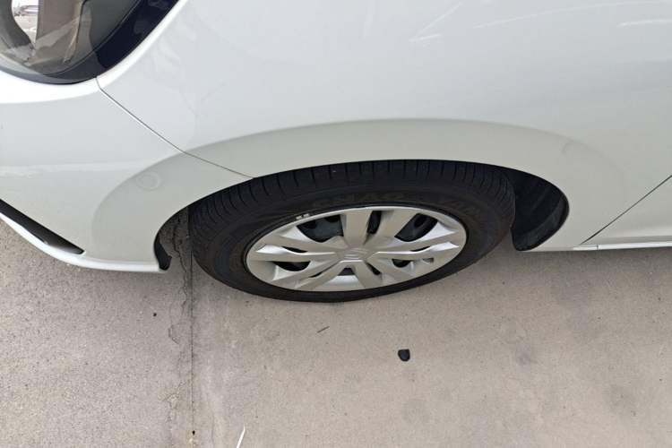 Used Honda Fit 2023 1.5L CVT Trend Edition Left Front Wheel Hub