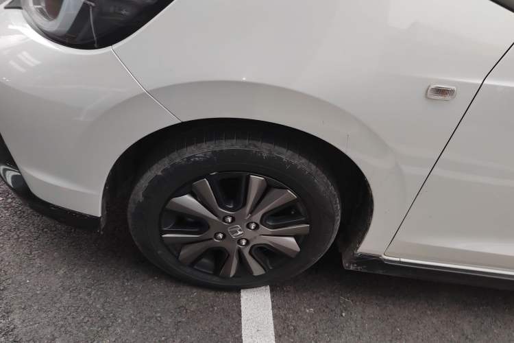 Used Honda Fit 2023 1.5L CVT Trendy Sports Edition Left Front Wheel Hub