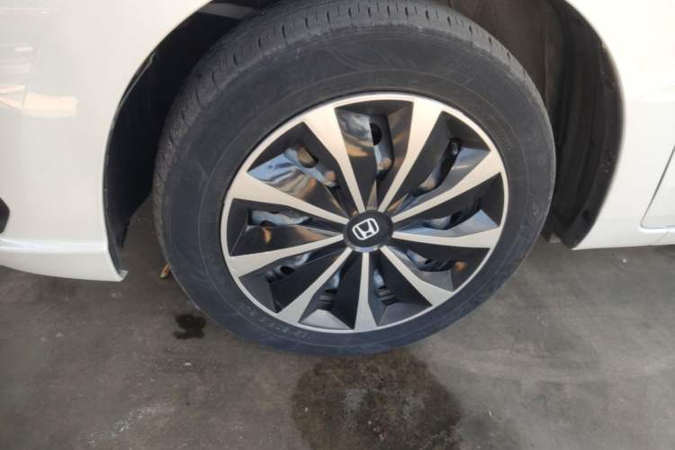 Used Honda Fit 2023 1.5L CVT Trend Edition Left Front Wheel Hub