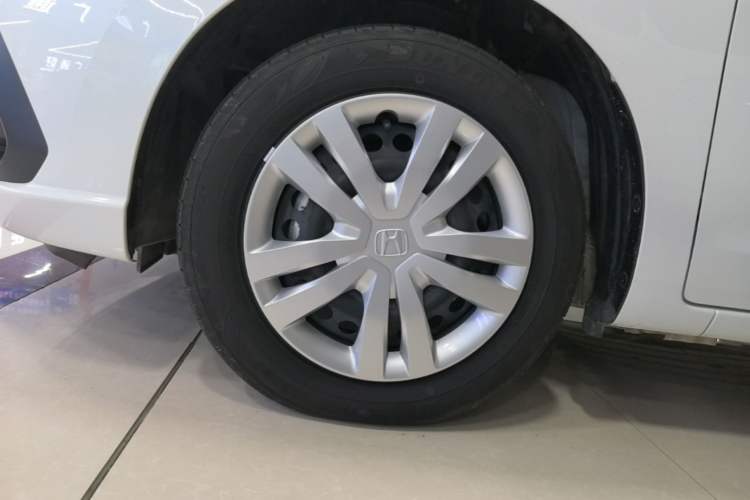 Used Honda Fit 2023 1.5L CVT Trend Edition Left Front Wheel Hub