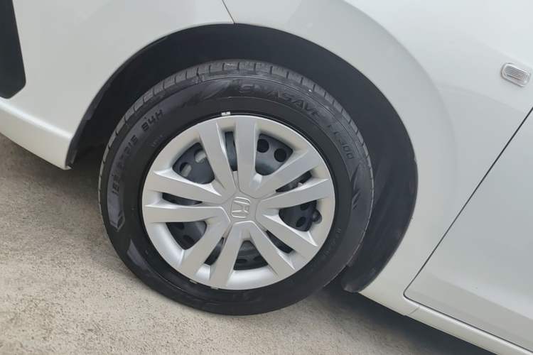 Used Honda Fit 2023 1.5L CVT Trend Edition Left Front Wheel Hub