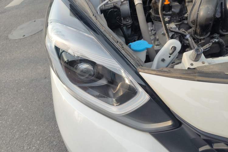 Used Honda Fit 2023 1.5L CVT Trendy Sports Edition Right Front Headlight