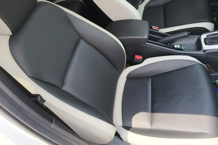 Used Honda Fit 2023 1.5L CVT Trendy Runner Pro Edition Right Front Seat