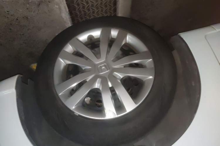 Used Honda Fit 2023 1.5L CVT Trend Edition Right Front Wheel Hub