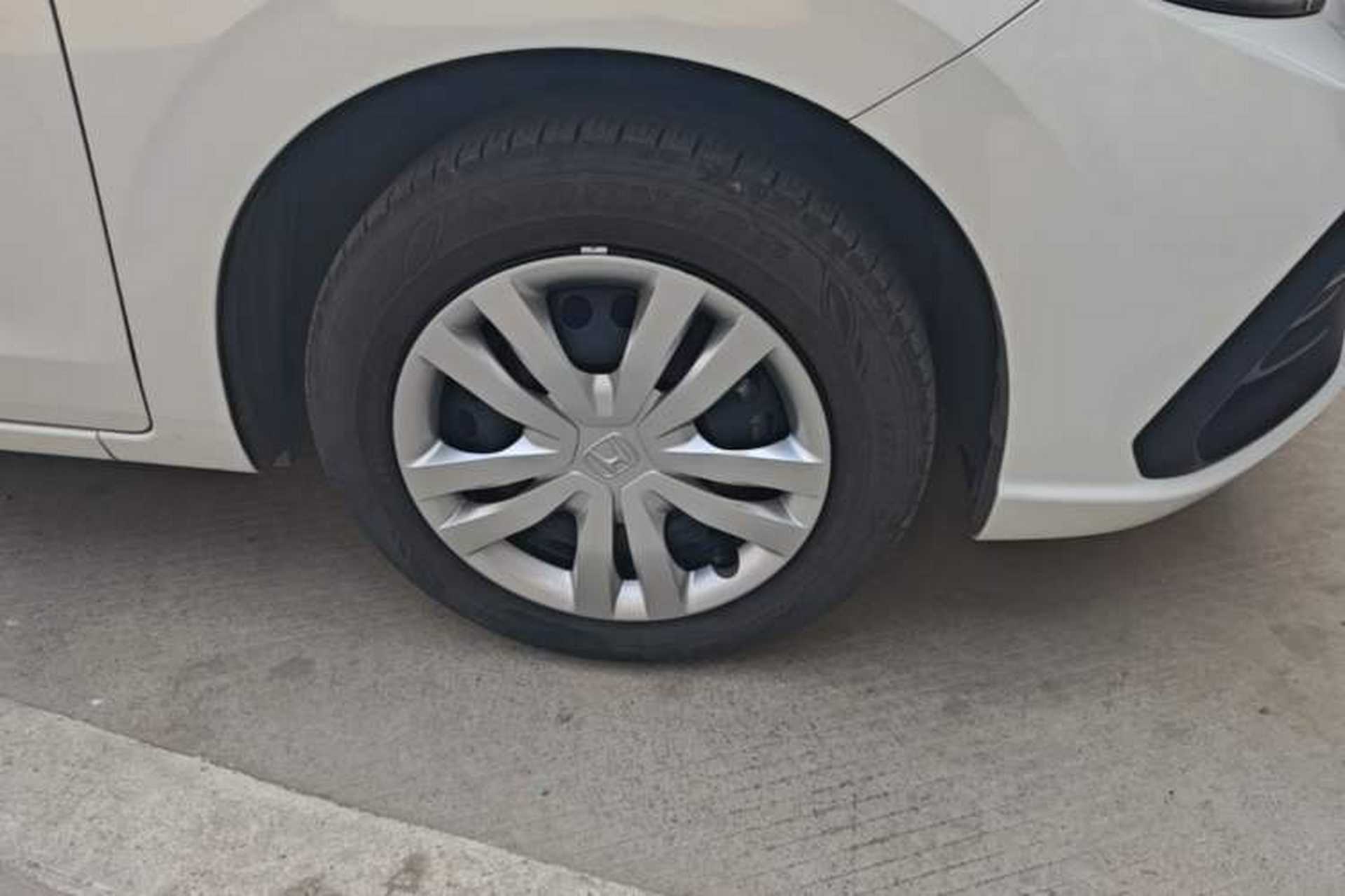 Used Honda Fit 2023 1.5L CVT Trend Edition Right Front Wheel Hub