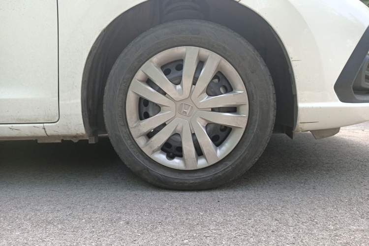 Used Honda Fit 2023 1.5L CVT Trend Edition Right Front Wheel Hub