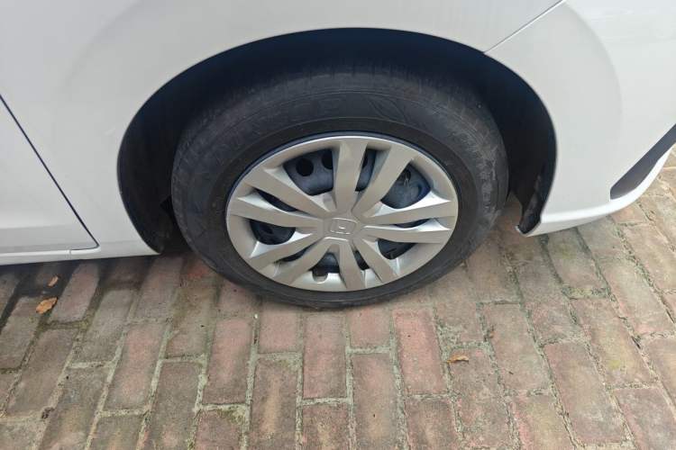 Used Honda Fit 2023 1.5L CVT Trend Edition Right Front Wheel Hub