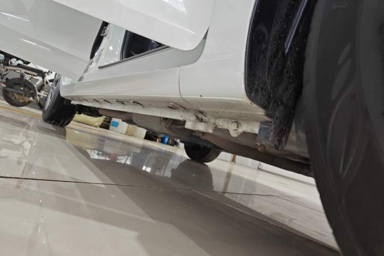 Used Honda Fit 2023 1.5L CVT Trend Edition Right Side Sill