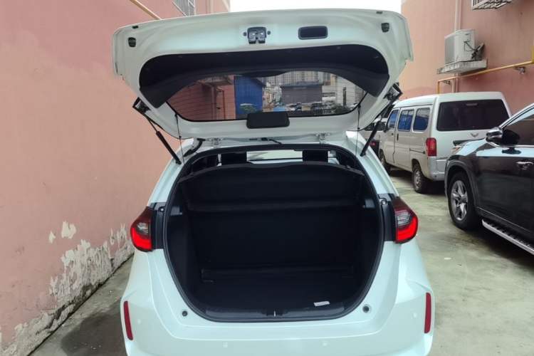 Used Honda Fit 2023 1.5L CVT Trend Edition Trunk