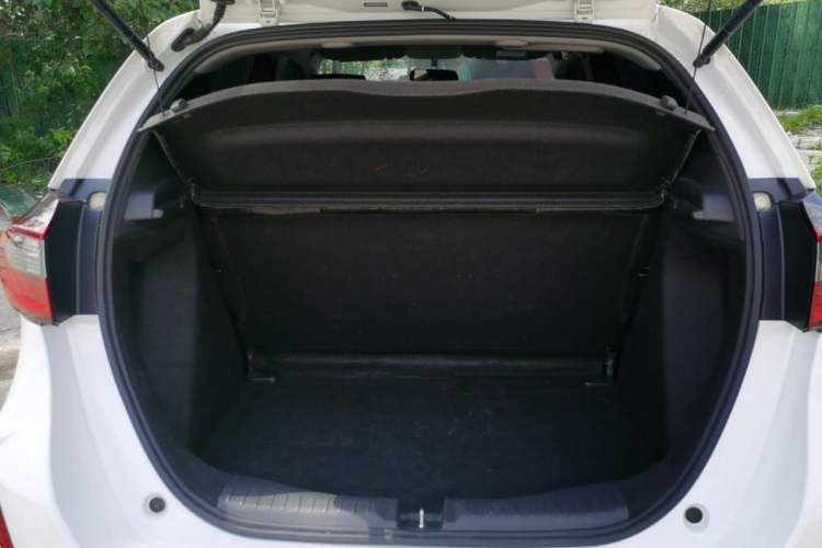Used Honda Fit 2023 1.5L CVT Trend Edition Trunk
