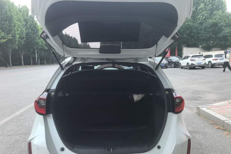 Used Honda Fit 2023 1.5L CVT Trend Edition Trunk