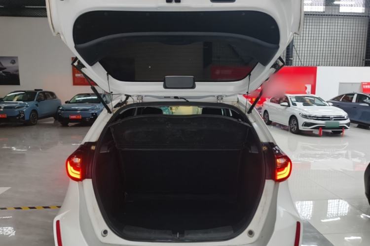 Used Honda Fit 2023 1.5L CVT Trend Edition Trunk