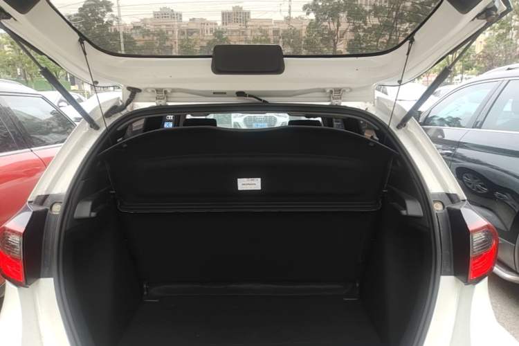 Used Honda Fit 2023 1.5L CVT Trend Edition Trunk