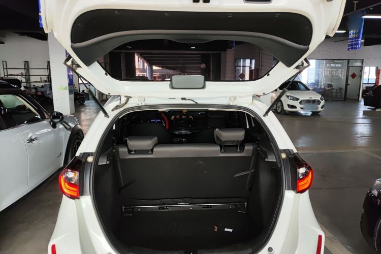 Used Honda Fit 2023 1.5L CVT Trend Edition Trunk