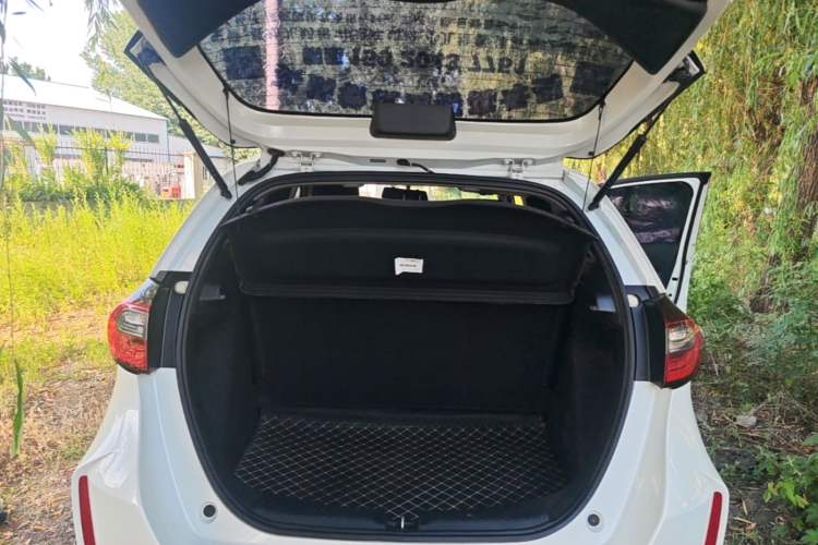 Used Honda Fit 2023 1.5L CVT Trend Edition Trunk